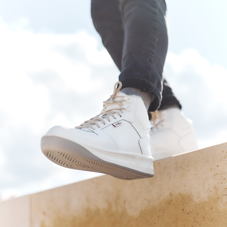 Dikke wollen Prestige-schoenen Vlnka hoog, wit